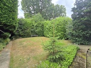 Photo 8- click for photo gallery